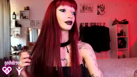    online show from 18, 10, 2025