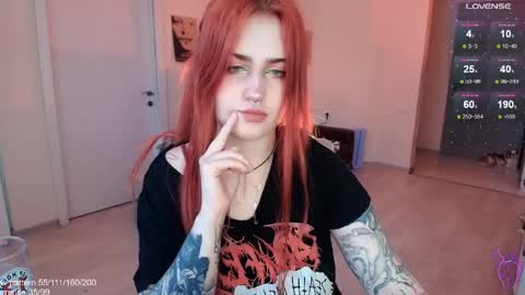 Snapshot of gothkittys chatting on 1, 5, 2026 traumfrau Kira angel face devil eyes I SELL A LOT VIDEO IN GALLERY online show from 1, 5, 2026