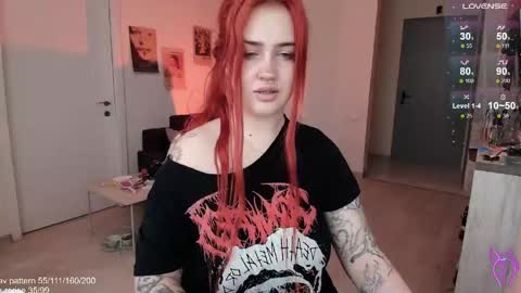 Snapshot of gothkittys chatting on 6, 5, 2026 traumfrau Kira angel face devil eyes I SELL A LOT VIDEO IN GALLERY online show from 6, 5, 2026