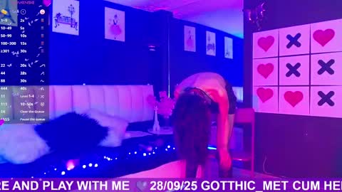 Meredith Alessandra online show from 29, 9, 2025