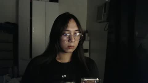 HoneyGrace online show from 14, 1, 2025