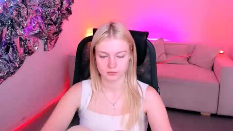 Grace Glamour online show from 13, 9, 2025