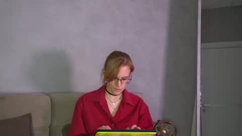 Snapshot of gracehudsons chatting on 28, 4, 2026 Grace online show from 28, 4, 2026