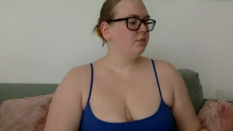 Snapshot of graceloves69 chatting on 18, 7, 2026 Grace Loves online show from 18, 7, 2026