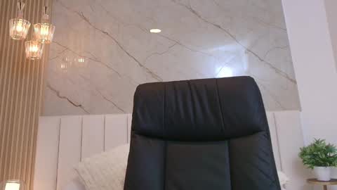 Grace  online show from 30, 11, 2025