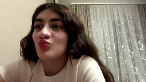 Snapshot of graciaweltha chatting on 6, 8, 2026 Rira online show from 6, 8, 2026