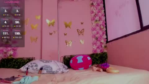 Mi Name is violeta  online show from 18, 7, 2026