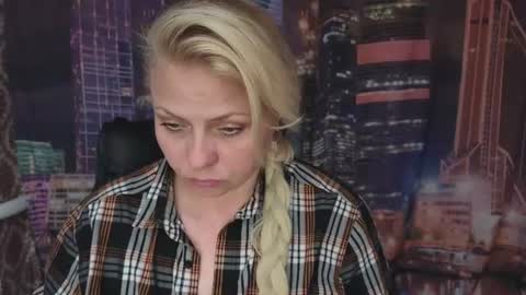 Snapshot of gray_swann chatting on 15, 6, 2026 Ray online show from 15, 6, 2026