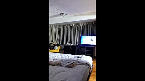 greatfullone online show from 5, 4, 2026