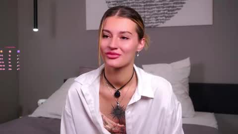 Kelly online show from 23, 11, 2025