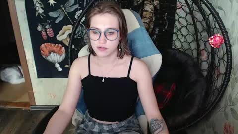 Lina online show from 7, 6, 2026
