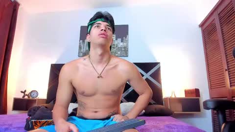 Snapshot of grey_noa22 chatting on 21, 4, 2026 Benjamin online show from 21, 4, 2026
