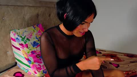 Snapshot of greys02 chatting on 20, 7, 2026 greys02 online show from 20, 7, 2026