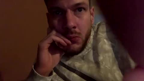 Perfectlyaveragesavage online show from 28, 2, 2026