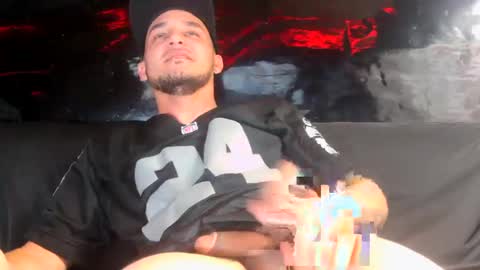 Snapshot of gripthahips chatting on 11, 2, 2025 Gripthahips online show from 11, 2, 2025