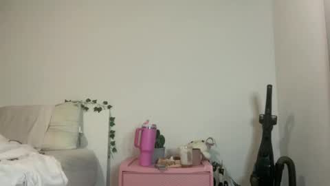 grrlgod online show from 19, 1, 2025