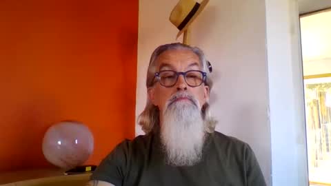 Snapshot of grybear60 chatting on 13, 10, 2025 Grybear online show from 13, 10, 2025