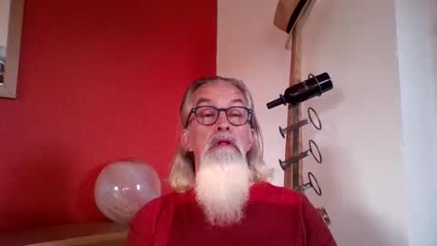 Snapshot of grybear60 chatting on 27, 10, 2025 Grybear online show from 27, 10, 2025