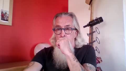 Snapshot of grybear60 chatting on 3, 11, 2025 Grybear online show from 3, 11, 2025