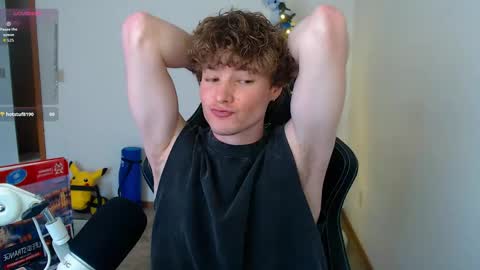 Snapshot of gucciboi4 chatting on 2, 5, 2026 gucciboi4 online show from 2, 5, 2026