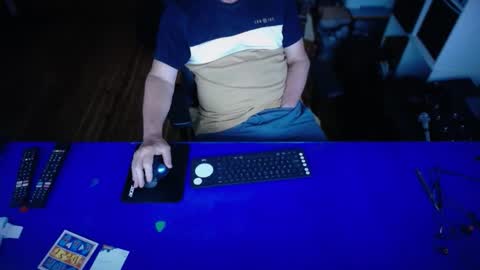 guesswhatigot2 online show from 7, 2, 2026