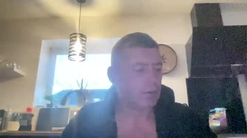 guil0 online show from 29, 9, 2025