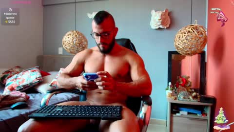 Snapshot of guillesmith2021 chatting on 31, 1, 2025 Angel online show from 31, 1, 2025