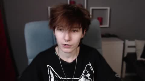 Snapshot of guitarandangell chatting on 18, 11, 2025 guitarandangell online show from 18, 11, 2025