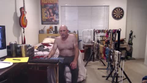 Mario online show from 19, 10, 2025