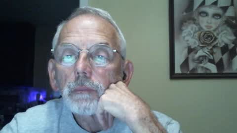 Snapshot of gulfcoast1952 chatting on 4, 12, 2024 Roy online show from 4, 12, 2024
