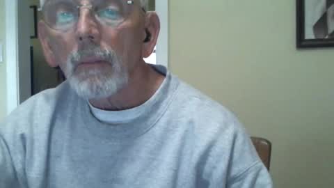 Snapshot of gulfcoast1952 chatting on 13, 2, 2025 Roy online show from 13, 2, 2025