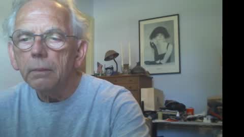 Snapshot of gulfcoast1952 chatting on 27, 6, 2026 Roy online show from 27, 6, 2026