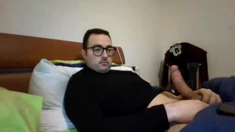 Snapshot of gullit93 chatting on 2, 2, 2026 gullit93 online show from 2, 2, 2026