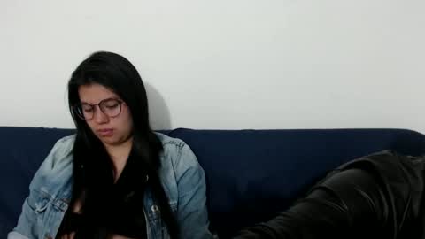 Vane blonde and Hazell black hair online show from 8, 11, 2025