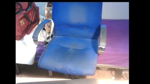 gusanito_enano online show from 18, 5, 2026