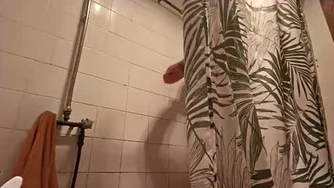 Snapshot of gusmuss chatting on 15, 2, 2026 Jamie online show from 15, 2, 2026