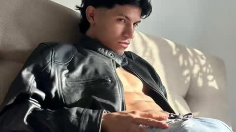 Snapshot of guts_x chatting on 30, 1, 2025 Guts online show from 30, 1, 2025