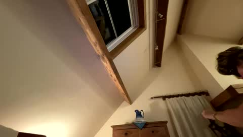 Snapshot of guwi chatting on 16, 12, 2024 Whynotbaby online show from 16, 12, 2024