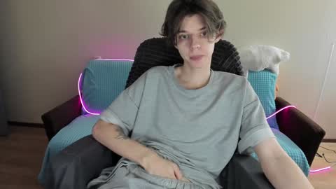 guy_liam1 online show from 1, 2, 2025