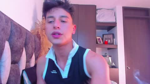 Snapshot of guy_twinks chatting on 1, 1, 2025 Gabriel online show from 1, 1, 2025