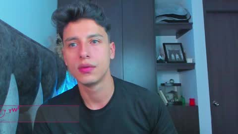 Snapshot of guy_twinks chatting on 19, 1, 2025 Gabriel online show from 19, 1, 2025