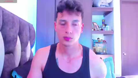 Snapshot of guy_twinks chatting on 27, 9, 2025 Gabriel online show from 27, 9, 2025