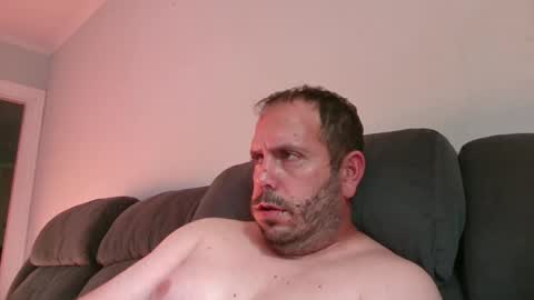 guynaked105 online show from 30, 9, 2025