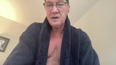 Snapshot of gwashere4u chatting on 1, 12, 2024 gwashere4u online show from 1, 12, 2024