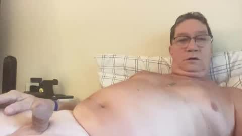 Snapshot of gwashere4u chatting on 12, 10, 2025 gwashere4u online show from 12, 10, 2025