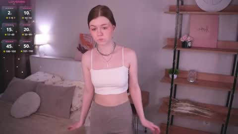 Snapshot of gwendatortoriello chatting on 2, 5, 2026 Hello everyone Im May online show from 2, 5, 2026
