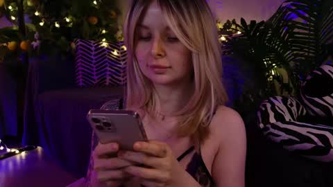 gwenhilton online show from 22, 2, 2025