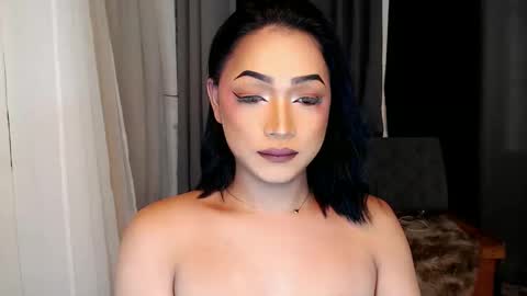 Snapshot of gwenngoddess chatting on 22, 10, 2025 Call me Miss Gwen online show from 22, 10, 2025