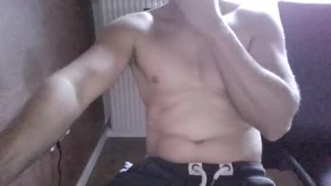 Snapshot of gymxxx_ chatting on 23, 5, 2026 gymxxx_ online show from 23, 5, 2026