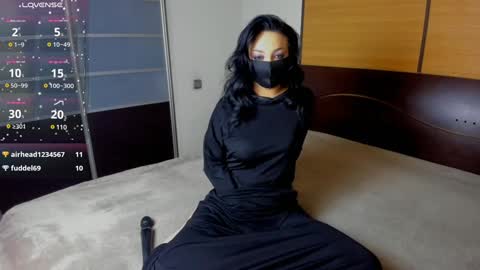 Snapshot of habibi_moon chatting on 8, 2, 2025 Linda online show from 8, 2, 2025